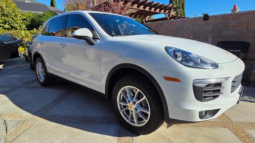 2016 Porsche Cayenne Cayenne