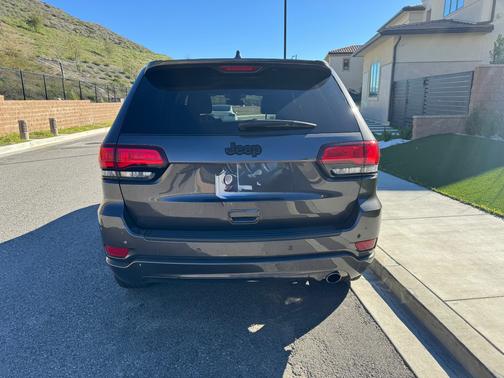 Gray 2021 Jeep Grand Cherokee Laredo X