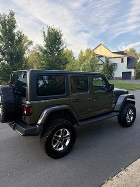 Gray 2019 Jeep Wrangler Unlimited Sahara