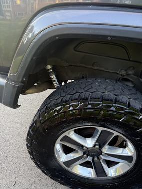 Gray 2019 Jeep Wrangler Unlimited Sahara