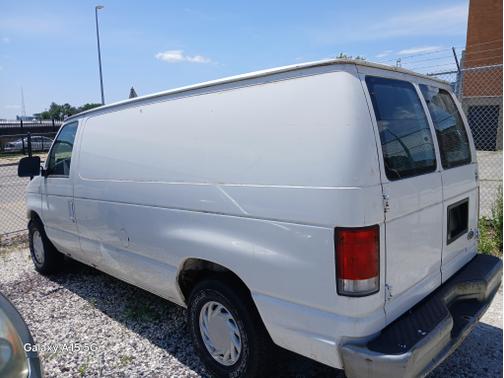 1998 Ford E150 Base