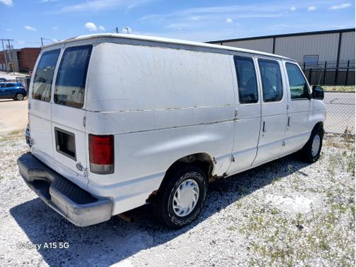 1998 Ford E150 Base