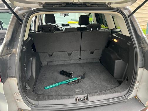 Silver 2017 Ford Escape SE