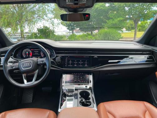 2021 Audi Q8 55 Prestige