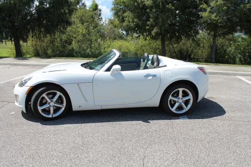 2008 Saturn Sky Red Line