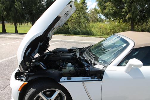 2008 Saturn Sky Red Line