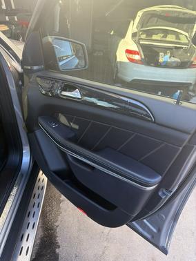 2014 Mercedes-Benz GL-Class GL 550 4MATIC