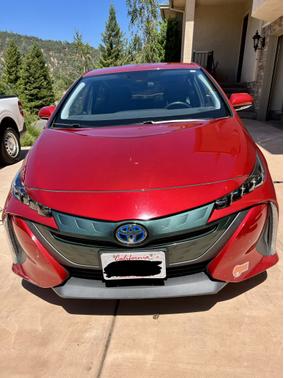 Photo 1 of 7 of 2017 Toyota Prius Prime Premium