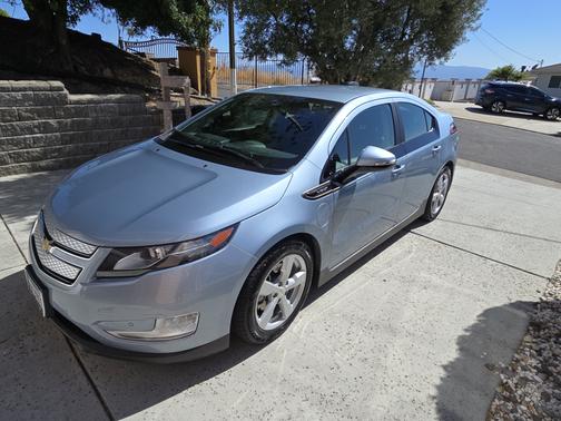 2015 Chevrolet Volt Base