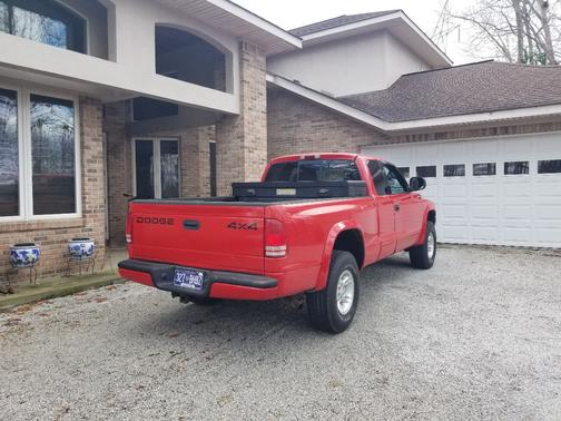 1999 Dodge Dakota Sport