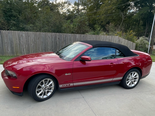 2011 Ford Mustang GT Premium
