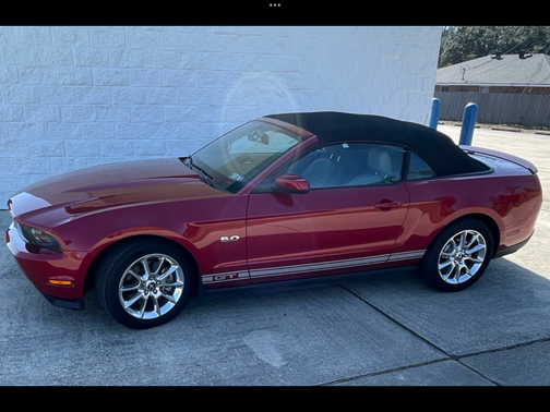 2011 Ford Mustang GT Premium