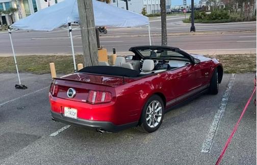 2011 Ford Mustang GT Premium