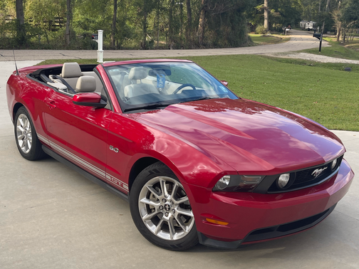 2011 Ford Mustang GT Premium