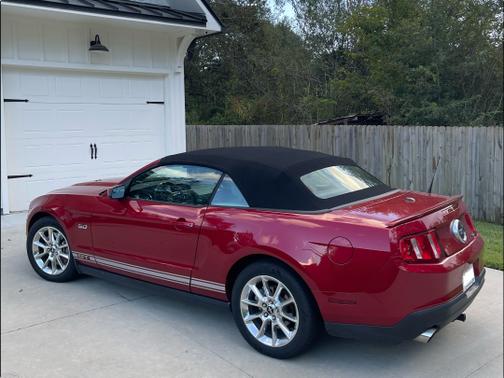 2011 Ford Mustang GT Premium