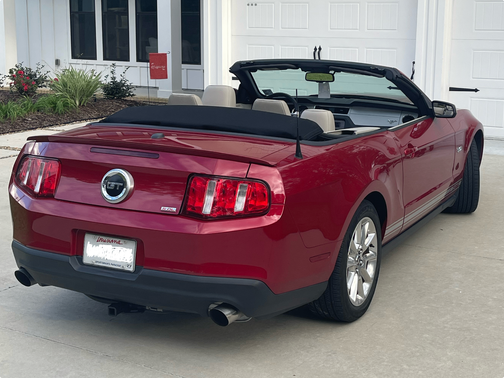 2011 Ford Mustang GT Premium