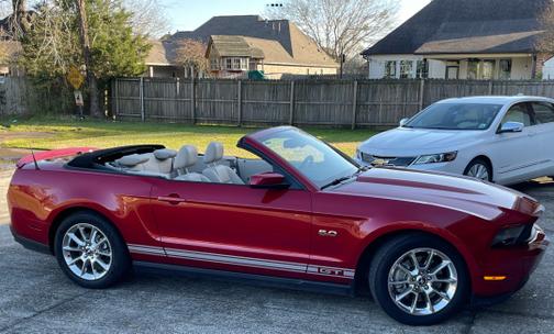 2011 Ford Mustang GT Premium