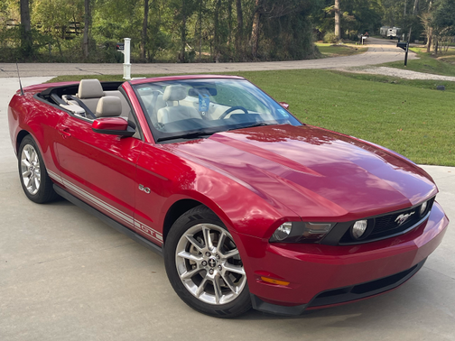 2011 Ford Mustang GT Premium