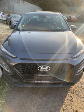 Gray 2019 Hyundai KONA SE