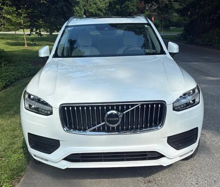 2020 Volvo XC90 T6 Momentum