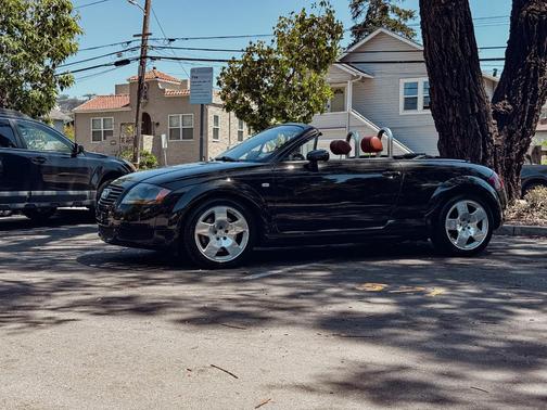 Black 2001 Audi TT Roadster quattro