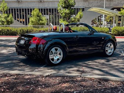 Black 2001 Audi TT Roadster quattro