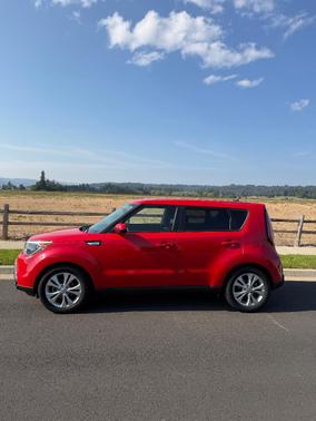 Red 2015 Kia Soul +