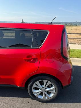 Red 2015 Kia Soul +