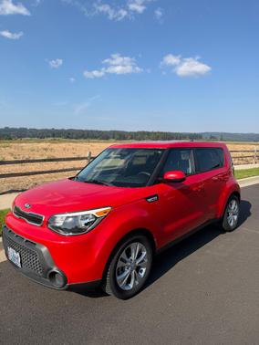 Red 2015 Kia Soul +