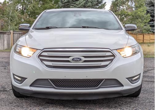 2016 Ford Taurus Limited