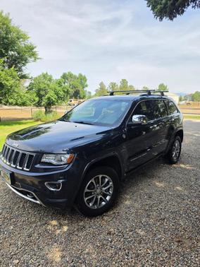 Gray 2014 Jeep Grand Cherokee Overland