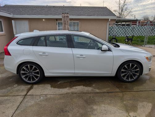 2015 Volvo V60 T5 Premier