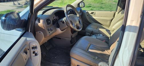 2004 Chrysler Town & Country EX