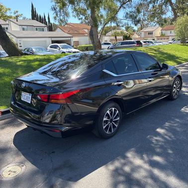 Black 2021 Nissan Altima 2.5 S