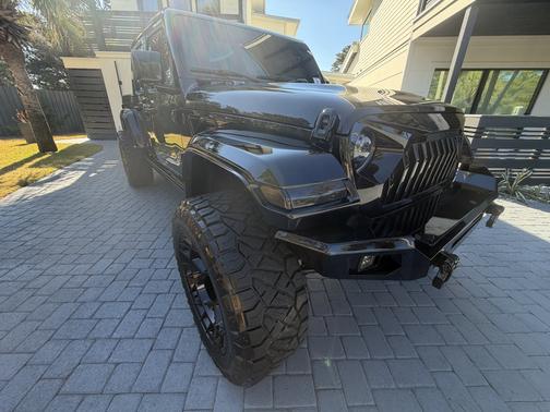Black 2024 Jeep Gladiator Nighthawk