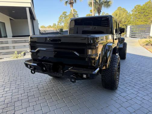 Black 2024 Jeep Gladiator Nighthawk
