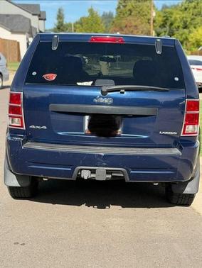 Blue 2005 Jeep Grand Cherokee Laredo