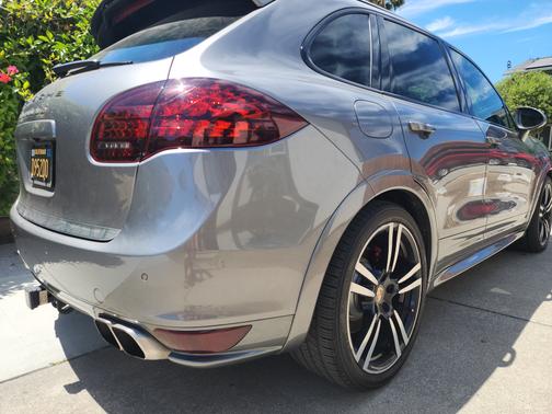 2014 Porsche Cayenne Turbo S