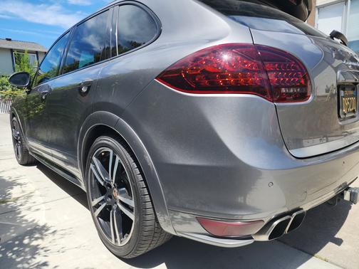 2014 Porsche Cayenne Turbo S