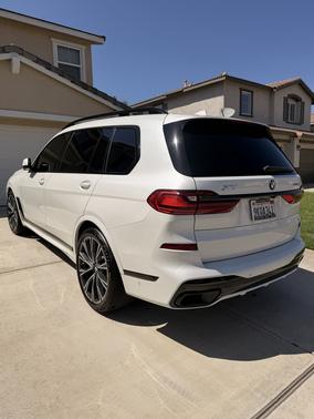 White 2021 BMW X7 xDrive40i