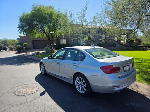 Silver 2018 BMW 320 i xDrive