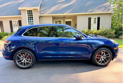 Blue 2024 Porsche Macan Macan S