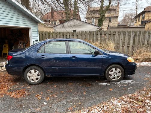 2005 Toyota Corolla CE