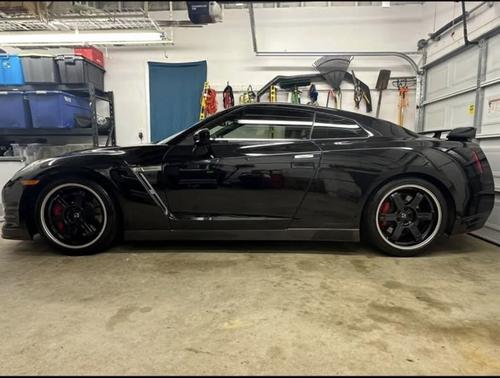 2012 Nissan GT-R Black Edition