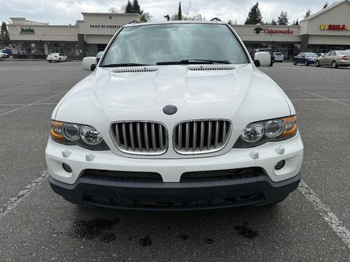 White 2005 BMW X5 4.4i