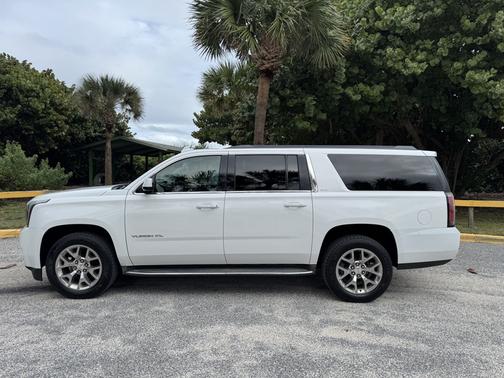2015 GMC Yukon XL 1500 SLT