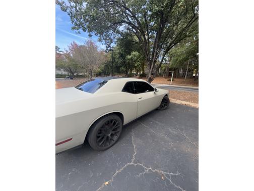 2013 Dodge Challenger SXT