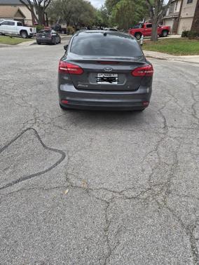 Gray 2018 Ford Focus SEL