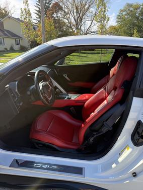 White 2015 Chevrolet Corvette Stingray