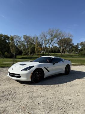 White 2015 Chevrolet Corvette Stingray